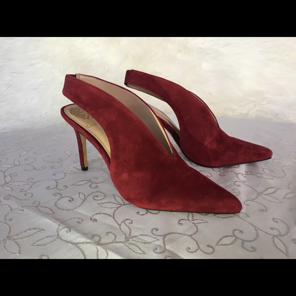 Size 8.5 Vince Camuto Slingbacks